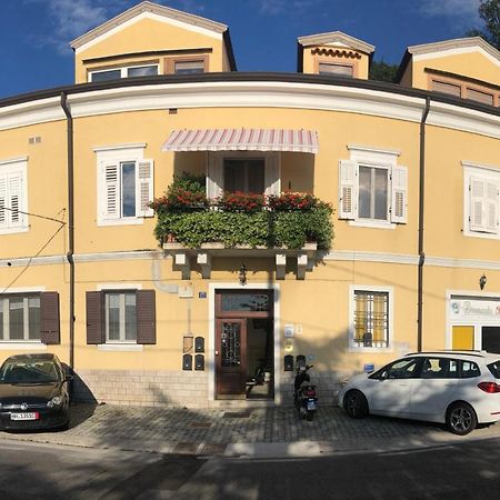 Esperia Casa Vacanza Trieste Exteriör bild